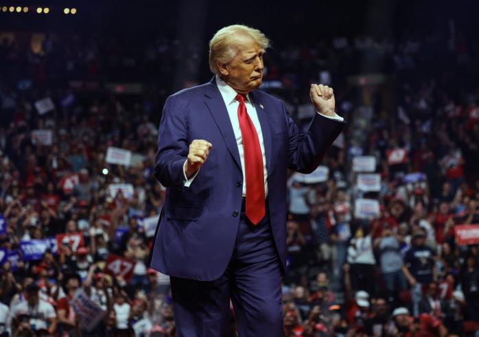 Так совпало: Трамп примет парад в честь 250-летия американской армии в свой день рождения