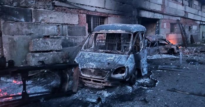 Наслідки атаки «Шахедів». Фото: ДСНС