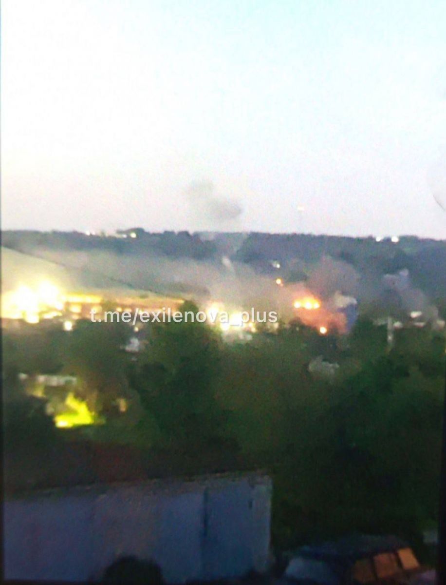 Дрони атакували завод з виробництва електроніки. Фото: соцмережі