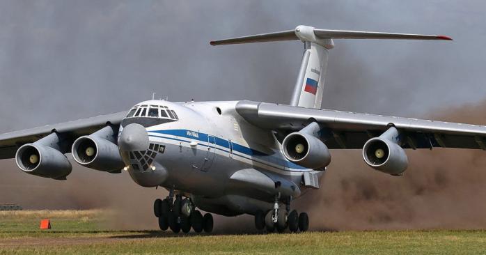 БпЛА вдарили по аеродрому «Мігалово». Фото: 