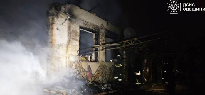 Российские нацисты третий день подряд массированно атаковали Украину