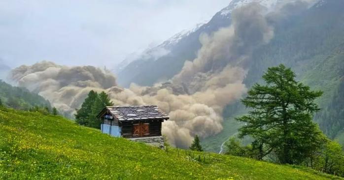 Ціле село знищив обвал льодовика в Швейцарії. Фото: соцмережі