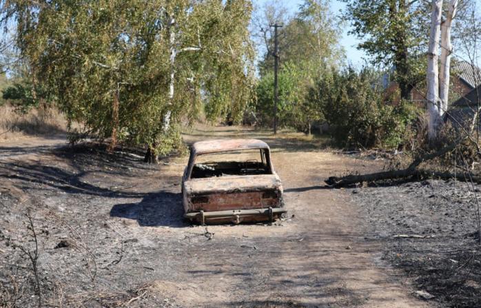 Армия рф обстреляла путепровод Покровска. Фото: