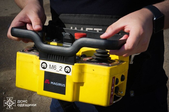 Ліквідація наслідків російської атаки в Одесі, фото: ДСНС