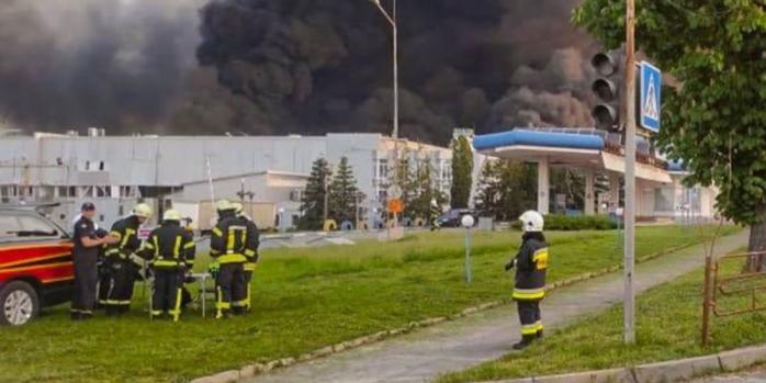 Последствия российской атаки по Тернополю, фото: полиция Тернопольщины