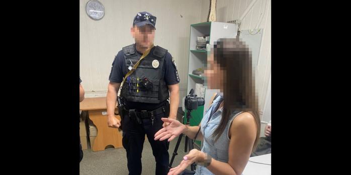 Жительница Кировоградщины приобрела водительское удостоверение в интернете, фото: Главный сервисный центр МВД