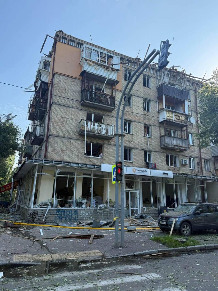 Зруйноване відділення «Укрпошти». Фото: Ігор Смілянський