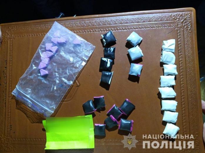 У Києві судили психологиню дитячого садочку, яка робила "закладки" з наркотиками