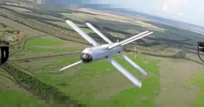 Російський «Ланцет» вдарив по багатоповерхівці. Фото: 