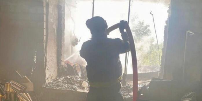 Последствия российских обстрелов Херсона 22 июня, фото: ГСЧС