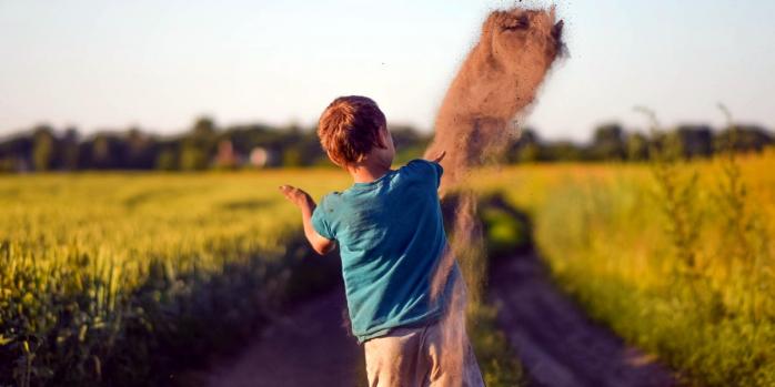 Ребенок пострадал в результате взрыва неизвестного предмета на Черниговщине