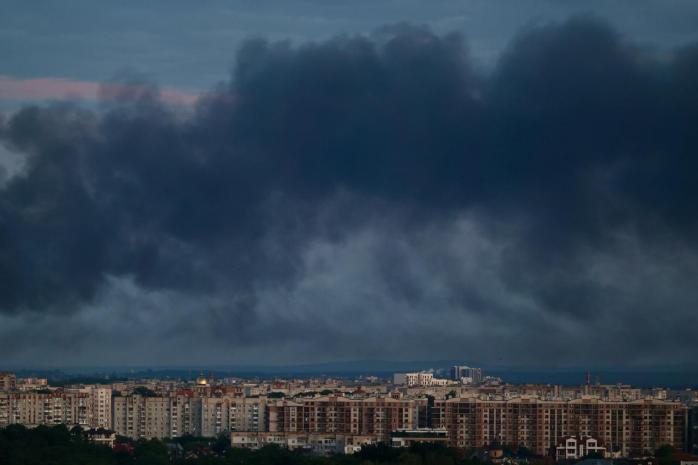 У Львові внаслідок атаки рф пошкоджено 46 будинків, вибито понад 500 вікон