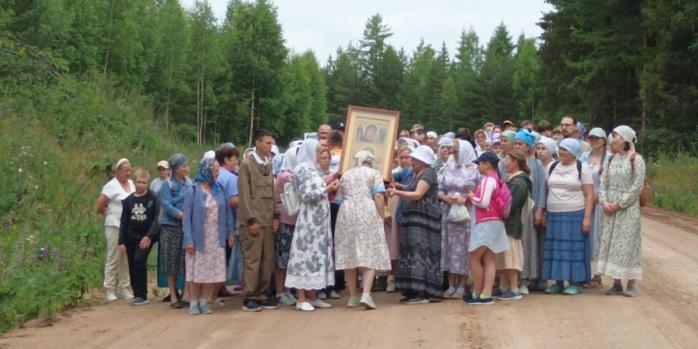 Деревянный мост с паломниками обрушился в рф, фото: газета «Авангард»