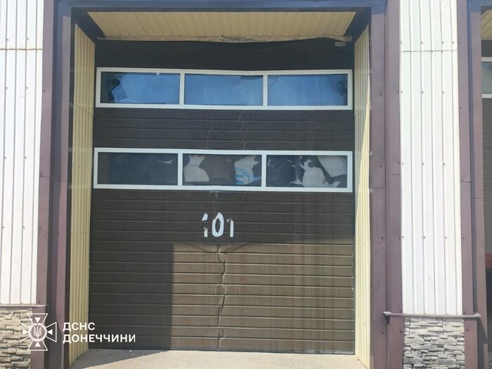 Наслідки російського обстрілу у Дружківці, фото: ДСНС