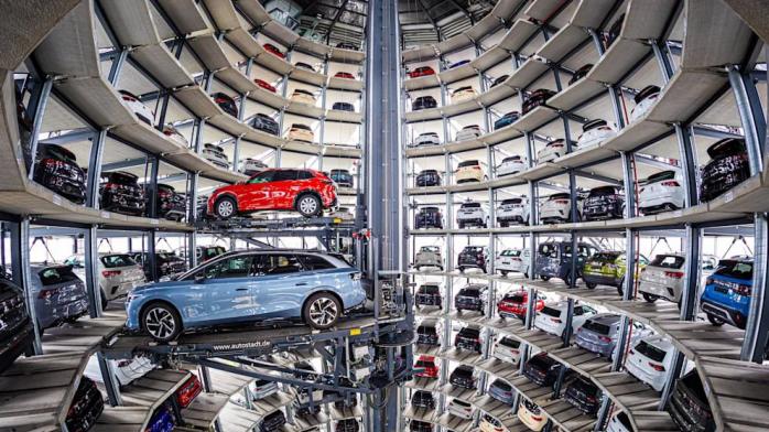 ЕС хочет запретить крупному бизнесу покупать автомобили с двигателями внутреннего сгорания 