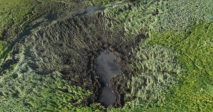 Mirage-2000 упав на безлюдну територію та потонув у затопленій вирві серед болотистої місцевості