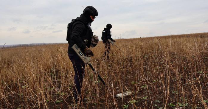 Украинские саперы подорвались во время обезвреживания российского дрона в Сумской области. Фото: 