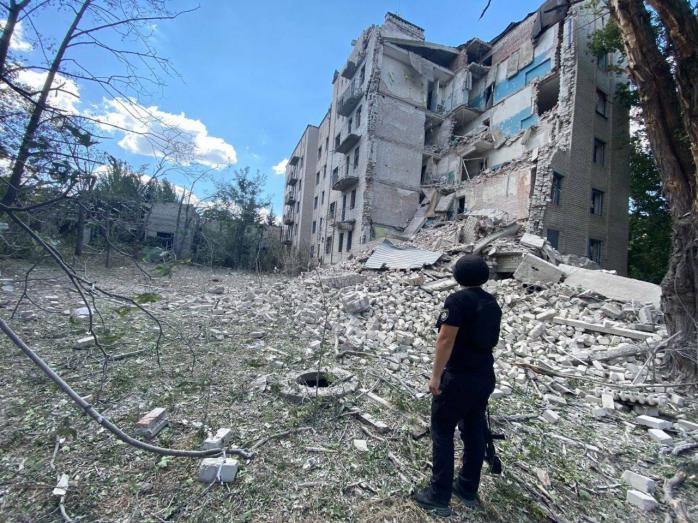 Росіяни серед білого дня скинули авіабомби на Костянтинівку та Харків