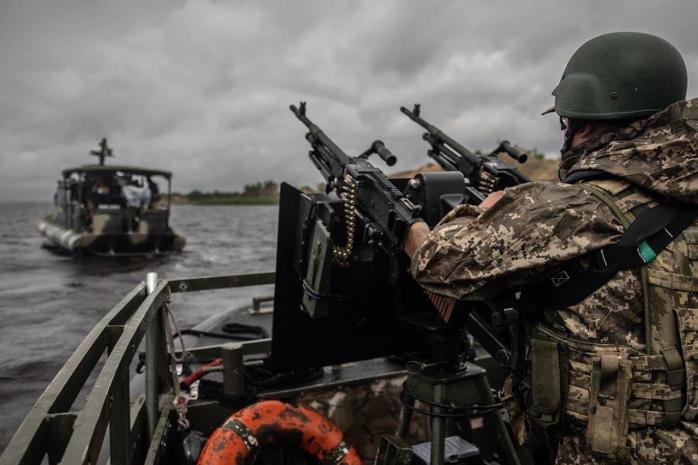 Россиянам не удается продвигаться на фронте, однако по всем направлениям сохраняется давление, - президент