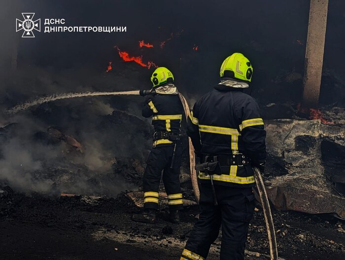 Наслідки пожежі в Кривому Розі 4 серпня, фото: ДСНС