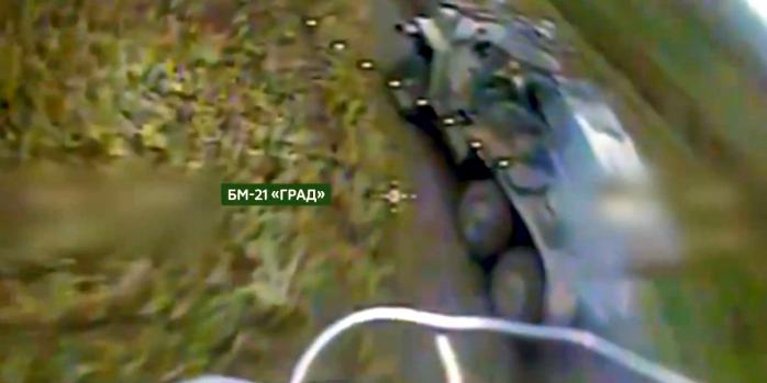 Уничтожение российских захватчиков, скриншот видео