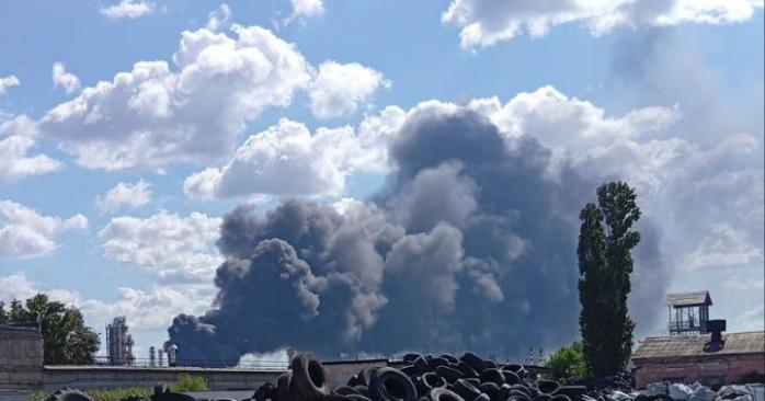 Поражение Волгоградского НПЗ. Фото: соцсети