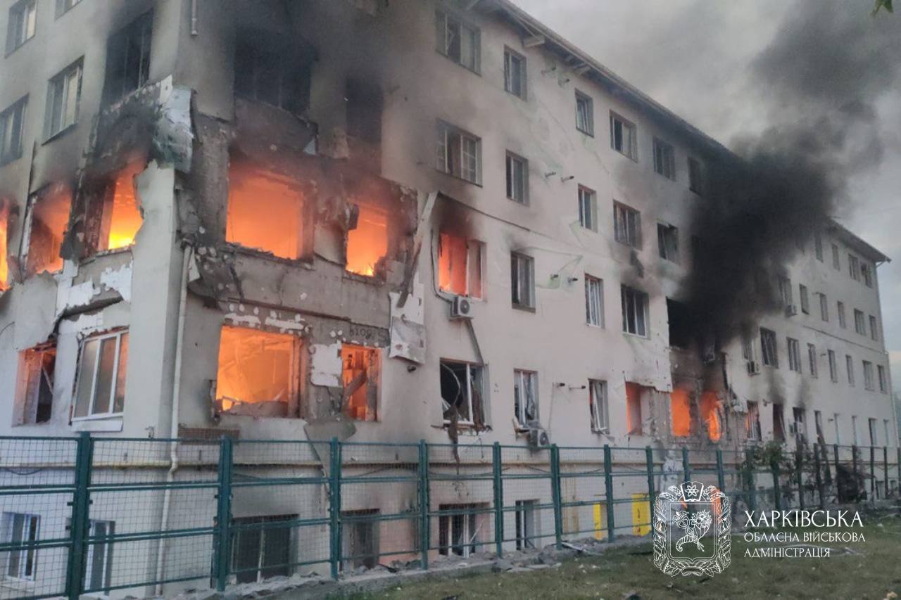 «Шахеди» атакували житлові будинки в Харкові. Фото: ДСНС