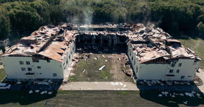 Последствия обстрела Сумщины. Фото: ГСЧС