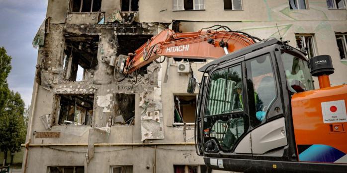 Последствия российского удара по Харькову, фото: ГСЧС.