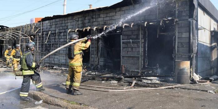 Последствия российской атаки по Запорожью 18 августа, фото: ГСЧС