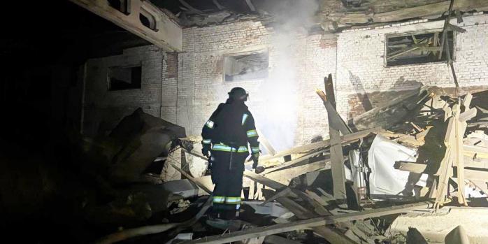 Последствия российского ракетного удара по Славянску, фото: Славянская МВА