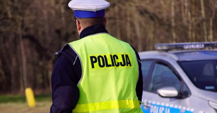 Невідомий предмет впав з неба і вибухнув у Польщі. Фото: 