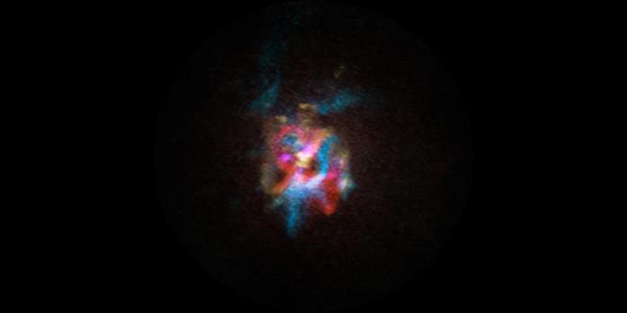 Червоний надгігант DFK 52 та його околиці, як їх бачить ALMA, фото: ALMA (ESO/NAOJ/NRAO)/M. Siebert et al