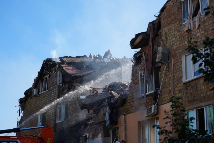Наслідки російських атаки по Києву в ніч на 28 серпня, фото: Тимур Ткаченко