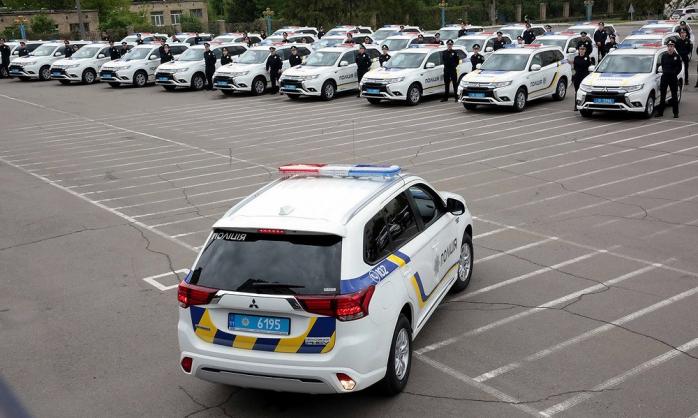 Полицейские автомобили Mitsubishi Outlander PHEV, фото: МВД
