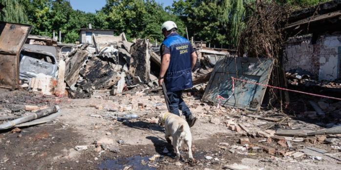 Последствия российской атаки 3 сентября в Хмельницкой области, фото: ГСЧС