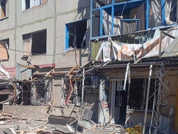 Наслідки російського обстрілу Костянтинівки, фото: Донецька обласна прокуратура
