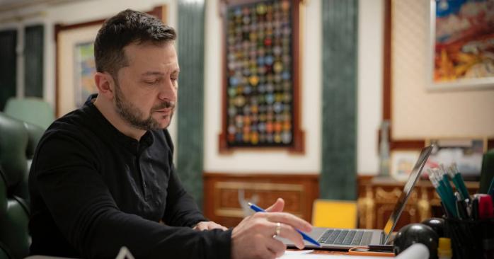 Зеленский ввел ряд санкций против РФ. Фото: