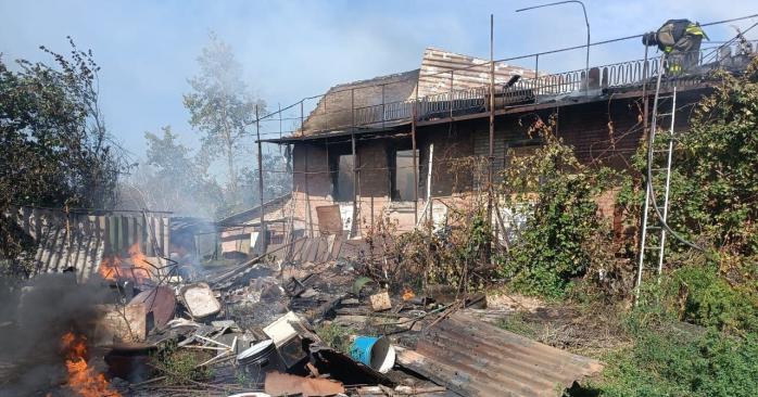 Россияне ударили по двум районам Днепропетровщины, три женщины ранены. Фото: 