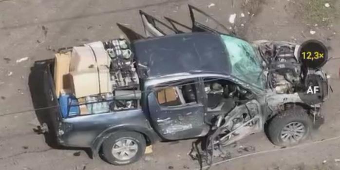 Последствия подрыва автомобиля на магнитной мине, фото: Ольга Калиновская