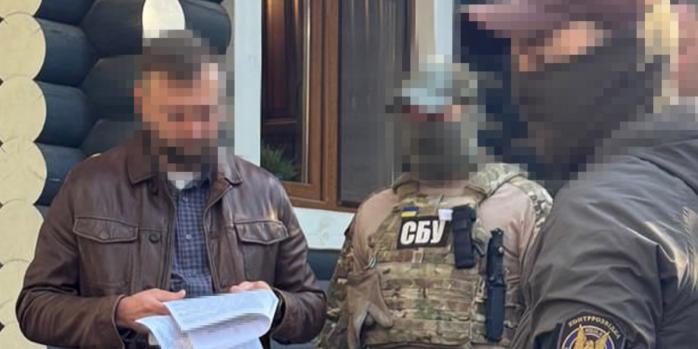 Советника одного из департаментов МИДа разоблачили на продаже паспортов россиянам, фото: МИД