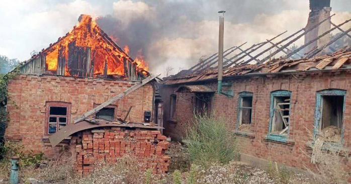 Последствия обстрелов в Запорожье. Фото: ОВА