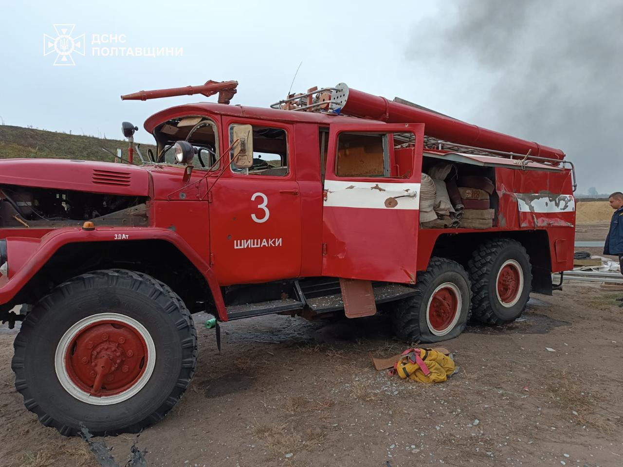Рятувальники потрапили під ракетний удар. Фото: ДСНС