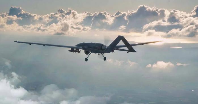 Дроны атаковали НПЗ в Оренбургской области РФ. Фото: