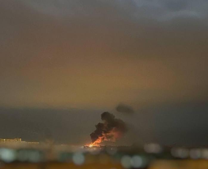 Российская армия обстреляла энергообъект в Прилуках. Фото: