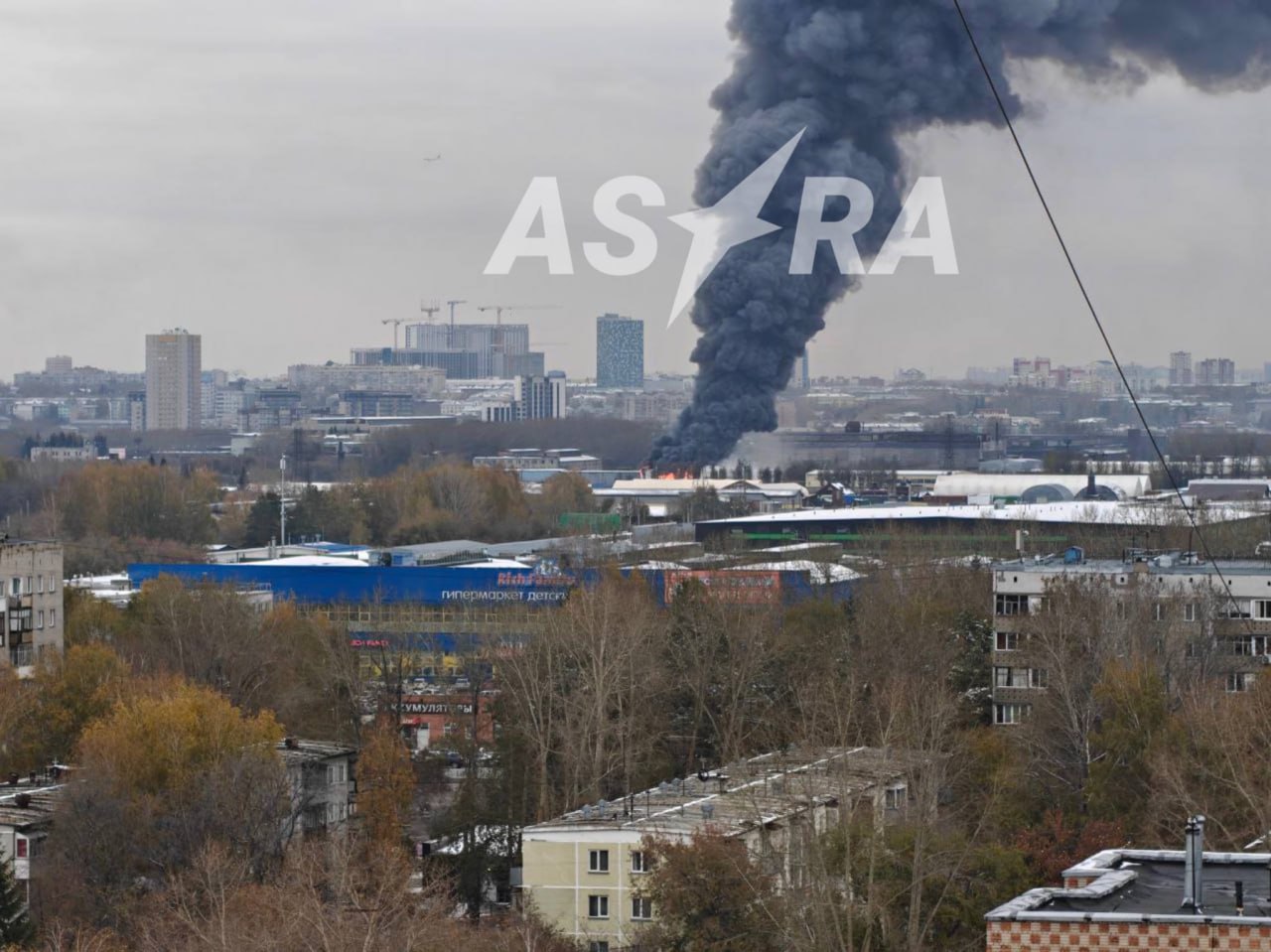 Пожежа на заводі в Новосибірську. Фото: соцмережі