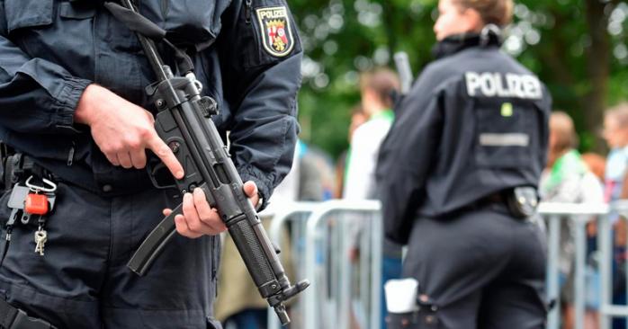 Немецкая полиция в скором времени может начать сбивать дроны. Фото: