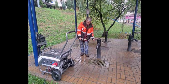 В части Киева исчезли электричество и водоснабжение, фото: КГГА