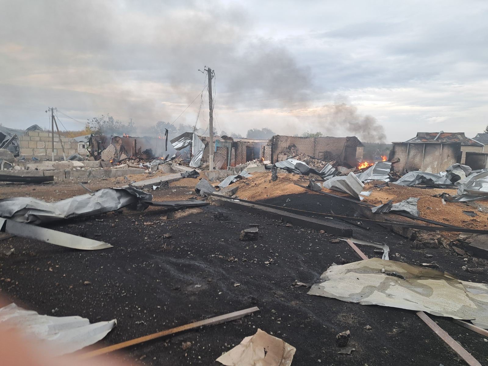 Зруйноване агропідприємство на Харківщині. Фото: Андрій Дикун