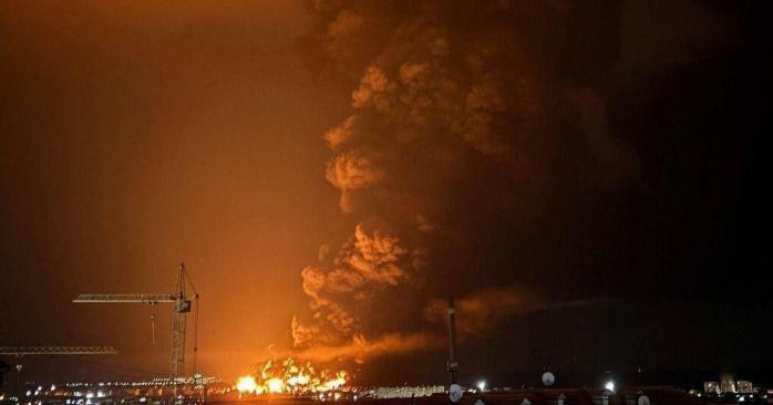 Масштабный пожар в Феодосии. Фото: соцсети